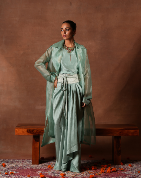 The Classic Trench Set