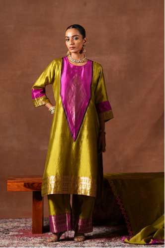 The Lime Green Panelled Kurta Set